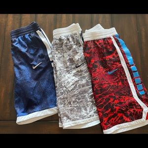 Nike Basketball Shorts. Boys, youth, xL, great condition, selling 3 together.